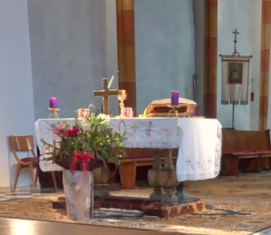 Danes je prva adventna nedelja