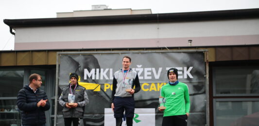 Kljub deževnemu vremenu je po stopnišču CIK – CAK teklo štirideset tekmovalcev