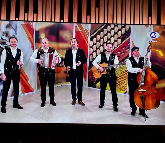 Jutri prihajajo v Dravograd Modrijani