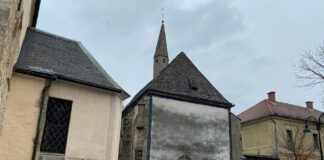 Sprehod ob mestnem obzidju