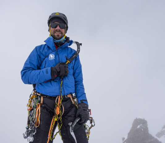 Alešu Česnu že tretji zlati cepin, letos za vzpon na Gašerbrum III