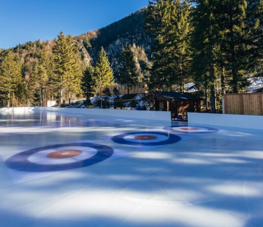 Nordijski center Planica bogatejši za novo modularno drsališče površine 900 kvadratnih metrov
