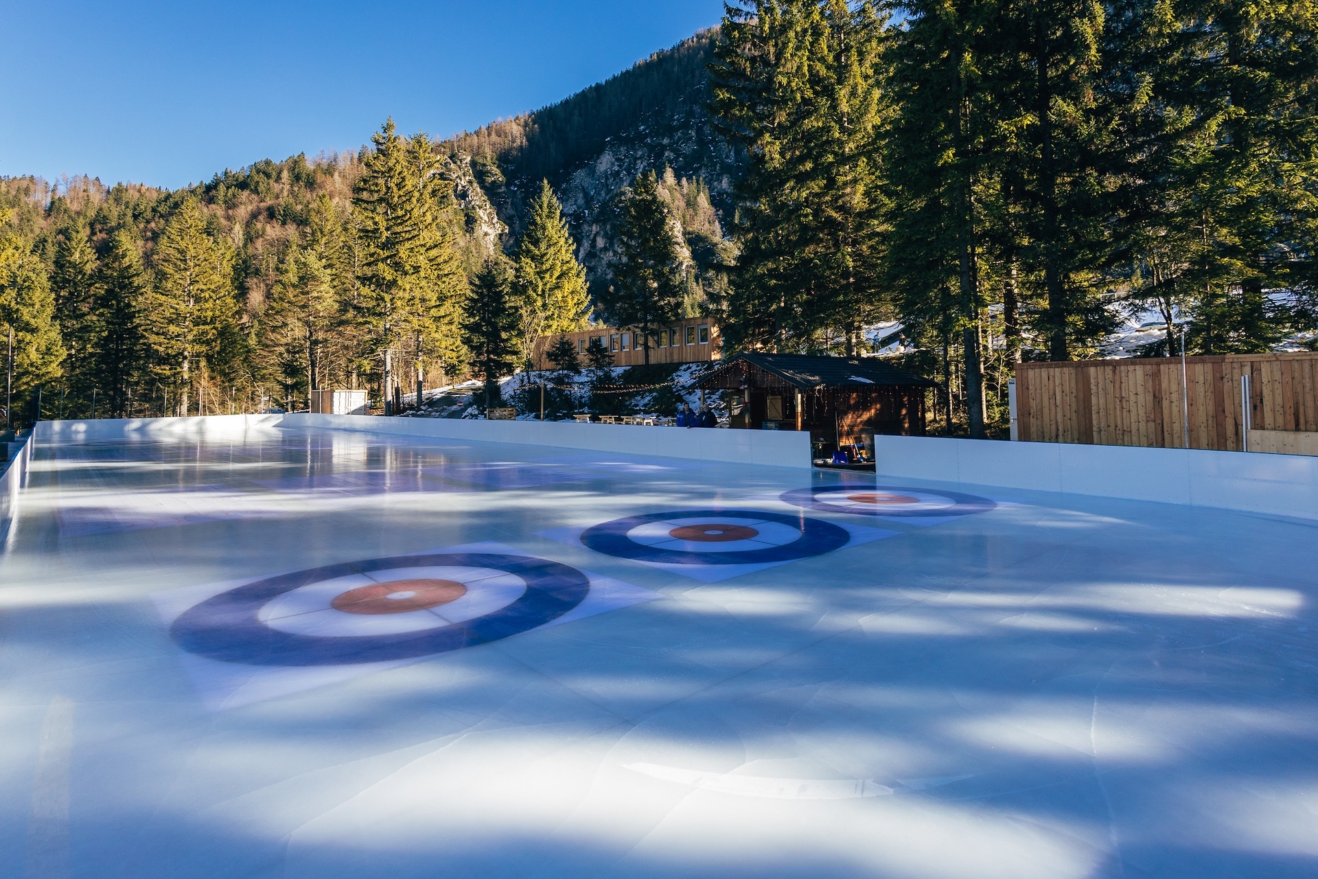 Nordijski center Planica bogatejši za novo modularno drsališče površine 900 kvadratnih metrov