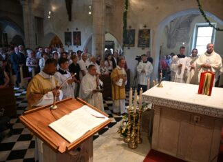 Novomašnik Timotej Fijavž Vivod svojo poklicanost gradi na bližini človeku