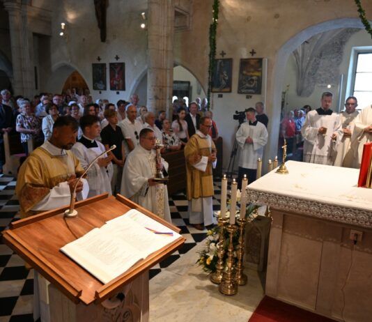Novomašnik Timotej Fijavž Vivod svojo poklicanost gradi na bližini človeku