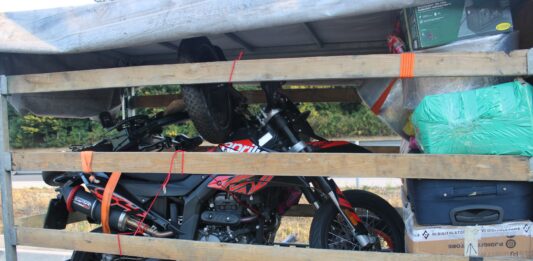 Celjski prometni policisti ustavili Romune, ki so prevažali vozila ukradena v Italiji